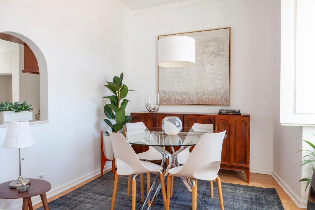 Apartment Alfama Scenic View: Charming 19th Century *